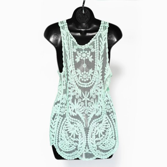 Choies Green Crochet Lace Vest with Mesh Insert - Picture 2 of 4
